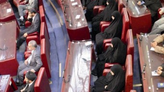 Diputados iraníes durante una sesión parlamentaria