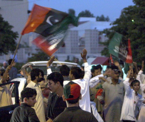 Seguidores del partido de la fallecida líder Benazir Bhutto, el Partido Popular de Pakistán (PPP)